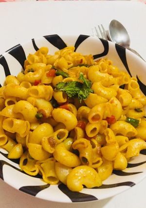 मैक्रोनी वेज पास्ता (Macaroni Veg Pasta Recipe in Hindi) रेसिपी मुख्य फोटो