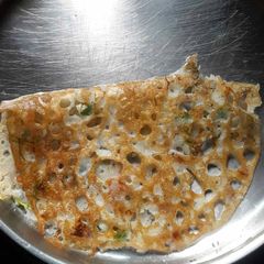 A picture of Rava dosa.