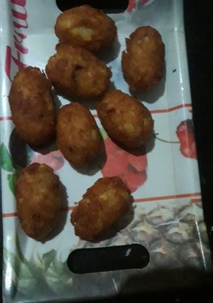 आलू के कटलेट(aloo cutlet recipe in hindi) रेसिपी मुख्य फोटो