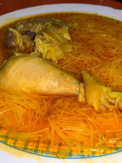 Una foto de Sopa de pollo campero