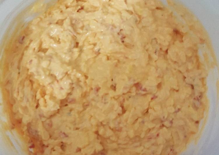 How to Make Homemade Pimento Cheese