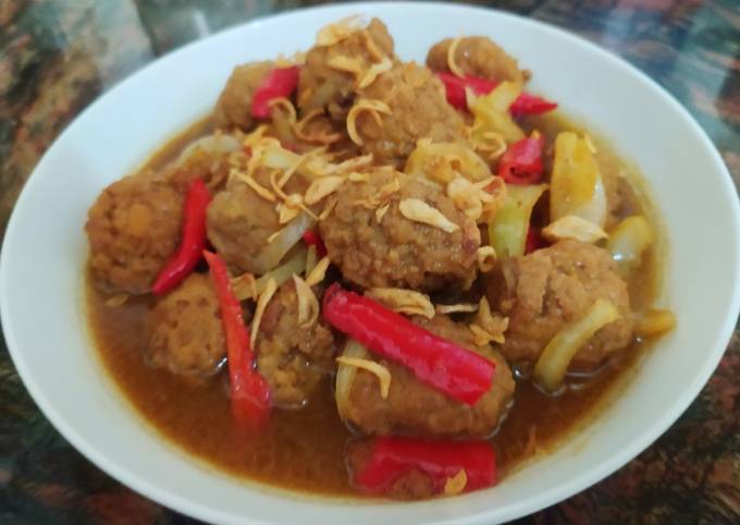 Semur Bola-bola Daging Cincang