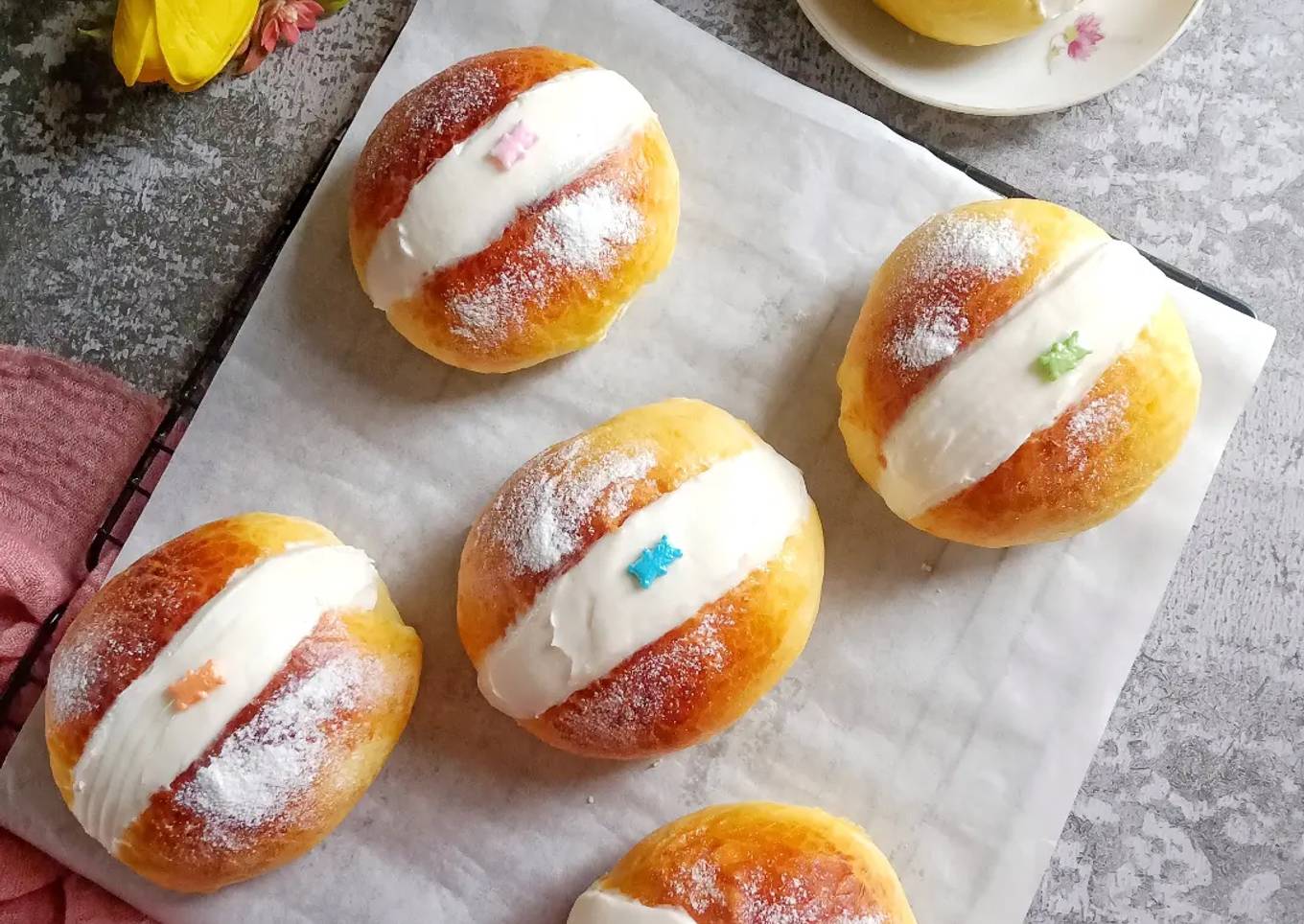 Maritozzi (Italian Sweet Bun)