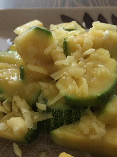 Una foto de Calabacitas con queso manchego