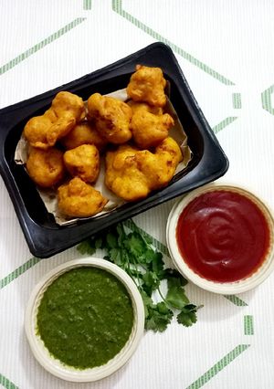 A picture of Cauliflower fritters.