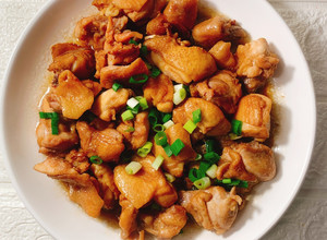 宴客菜/年菜【蔥油悶雞】 的食譜成品照片