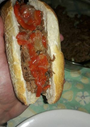 Una foto de Sándwich de tapa de asado al horno