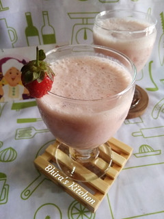 Foto resep Strawberry Banana Smoothies