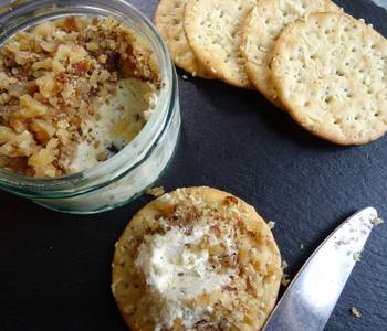 Easy Make Recipe Potted Stilton with Walnuts Yummy