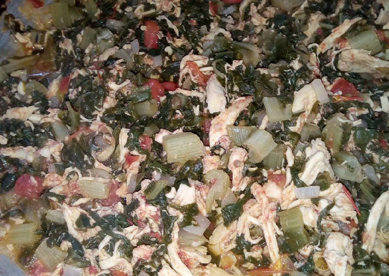 Acelgas entomatadas con pollo