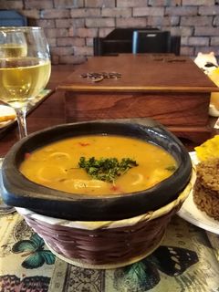 Una foto de Cazuela de Mariscos