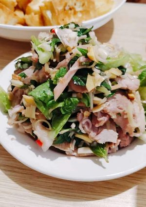 Hình của món Nộm thịt bò.