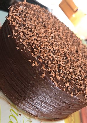 Una foto de Torta húmeda de Chocolate🍫🍫🍫