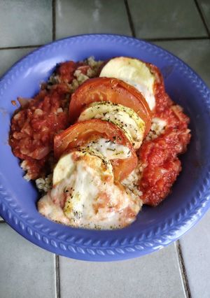 Une photo de Tian Tomates Courgettes Mozzarella