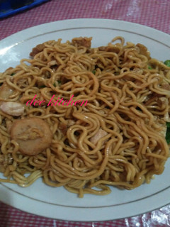 Foto resep Mie goreng ayam solaria