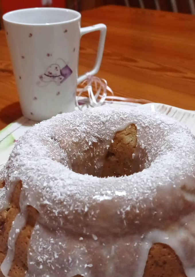Una foto de Budín de coco y frutos secos vegano
