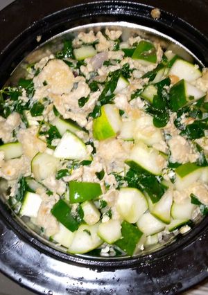 A picture of Cucumber scrambled eggs.
