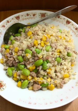 花椰菜米偽炒飯 的食譜成品照片