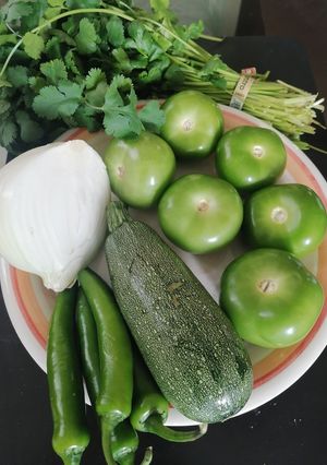 Una foto de Guacamole Falso