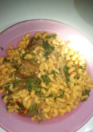 A picture of Macaroni jallof.