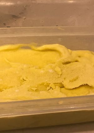 A picture of Mango Ice Cream.