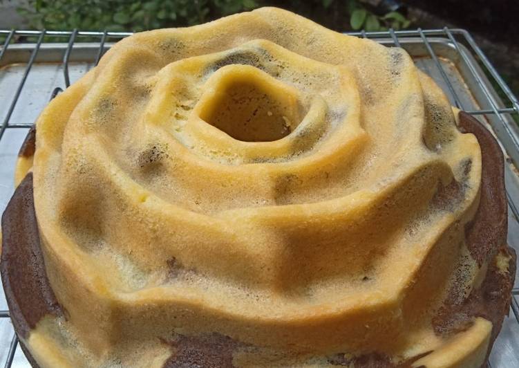 Cara Gampang Menyiapkan Marmer cake ala Pak Sahak Anti Gagal