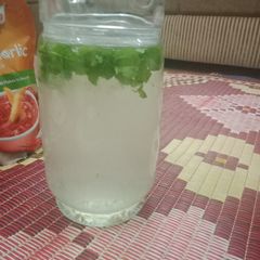 A picture of Mint lemonade.