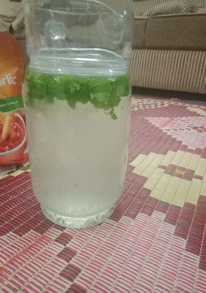 A picture of Mint lemonade.