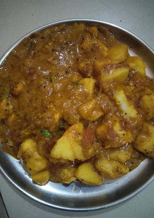 अरबी आलू की सब्जी (Arbi Aloo ki sabzi recipe in hindi) रेसिपी मुख्य फोटो