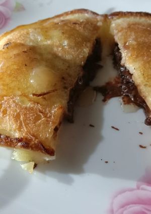 A picture of Nutella stuffed Pan Cake 🥞.