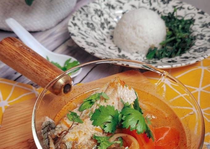 Resipi Siakap Tomyam Santan Oleh Rh Kitchens Cookpad