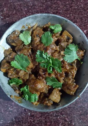 A picture of Chilli garlic mushroom.