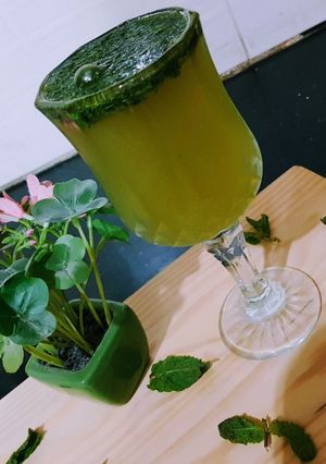 A picture of Mint margarita.