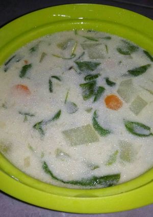 Foto resep Bobor pelangi (bayam, labu Siam dan wortel)