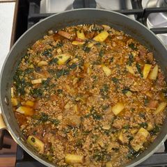 A picture of Curried ground beef with vegetables.