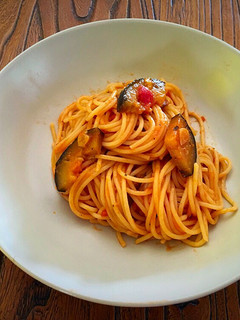 Una foto de Spaghetti con berenjenas