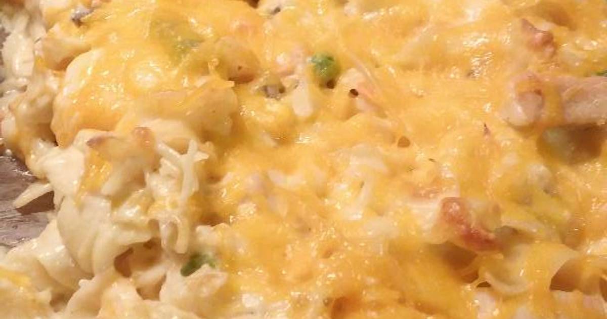 Hearty Chicken & Noodle Casserole Recipe by ChristineNMN Cookpad