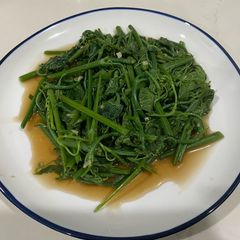 A picture of Chayote in Oyster Sauce.