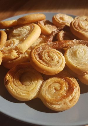 Une photo de Palmiers caramélisés à la cannelle