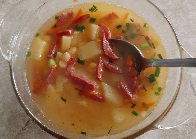 Как правильно сварить гороховый суп с копчеными ребрышками?