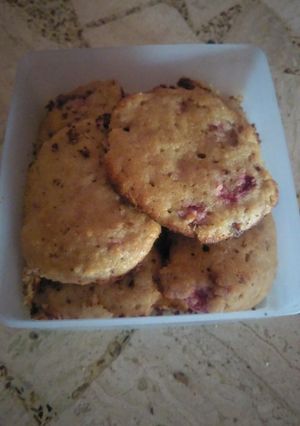 Una foto de Galleta fresa y coco Keto