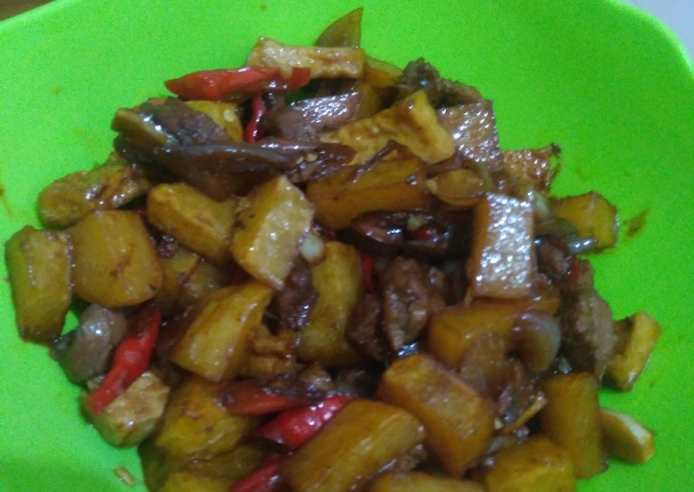 Kentang daging sapi kecap