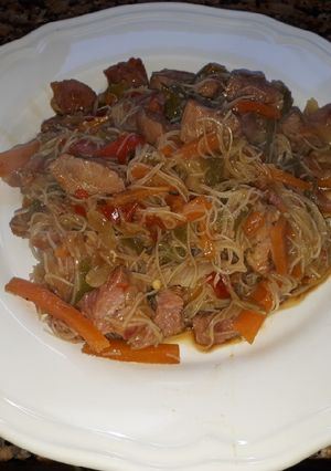 Foto principal de Fideos chinos de arroz con pavo