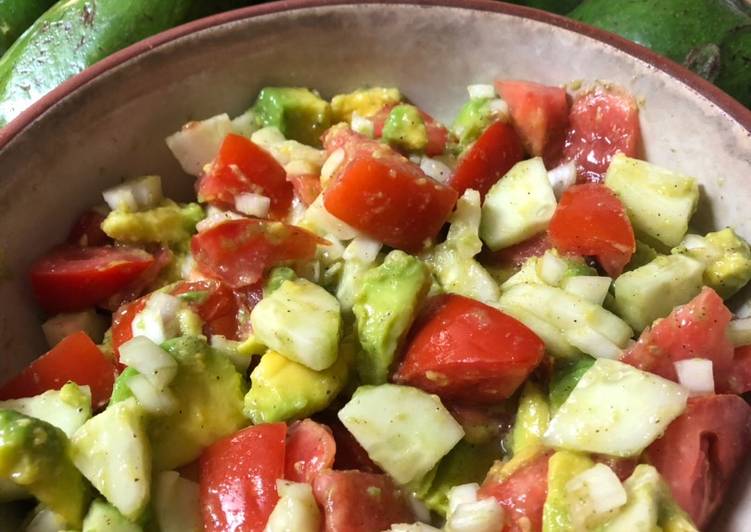 Step-by-Step Guide to Cook Speedy Avocado and Tomato Salad