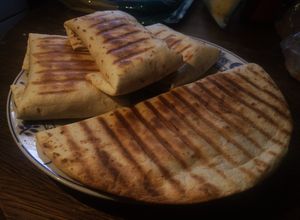 Quesadilla plusz hajtogatott tortilla recept fotója