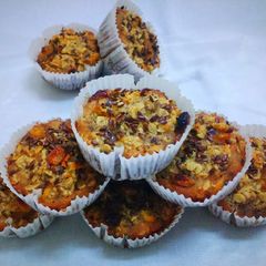 Carrot Oatmeal Muffins with flax seeds A picture of Carrot Oatmeal Muffins with flax seeds.