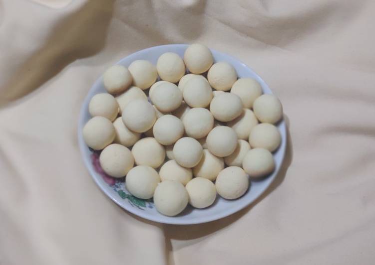 Tamago Boro egg biscuits