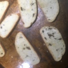 A picture of Melba toast.