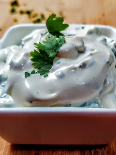 Una foto de SOUR CREAM al Cilantro☘️...!