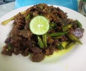 Resep mudah Oseng daging sapi lombok ijo Lezat Mantap